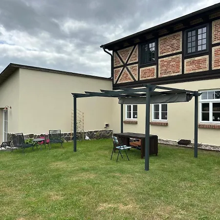 Alte Kuesterei Hohen Mistorf, Ganzes Haus * Alt Suhrkow